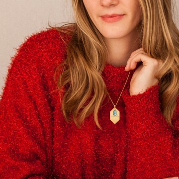 1 gouden zirkonia hanger met gravure