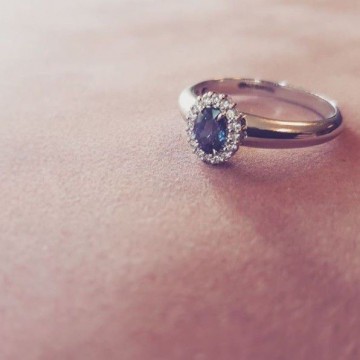 1 ring witgoud briljant saffier 18189 nl g