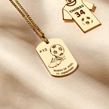 1 sporthanger voetbal dogtag goud