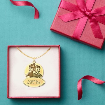 2 gouden hanger met foto en eigen tekst