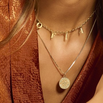 2 naamketting goud letters