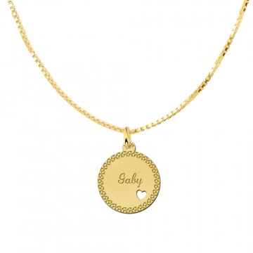 3 gouden hangertje met je naam met sierrand en een liefdeshart