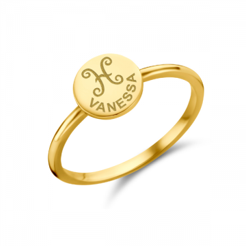 Gouden zegelring disc met sterrenbeeld en naamgravure
