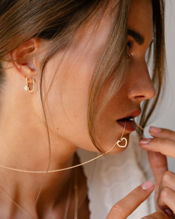 Oorringen geelgoud briljant 0 42 crt 26372 nl g