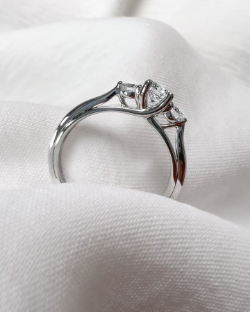 Ring witgoud briljant 0 51 crt 31469 nl g